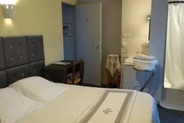 Nocleg ze śniadaniem Chambres D'hôtes De La Ferme Auberge De Mésauboin