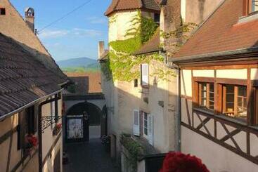 مبيت وإفطار Le Grenier Des Arômes Au Domaine Wittmann