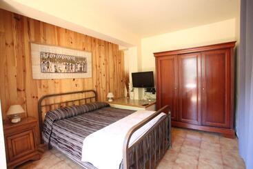 בית מלון כפרי Acropole Asco