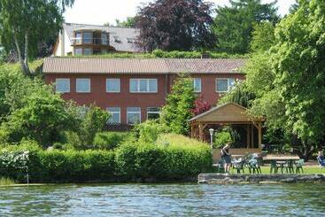 بنسيون Gasthof Am See