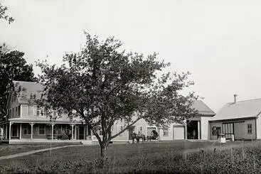 The Bridges Inn At Whitcomb House B&b