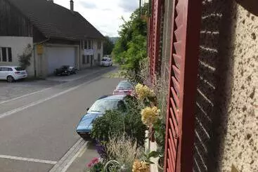 Retkeilymaja Gasthof Zum Bären Birmenstorf Gmbh