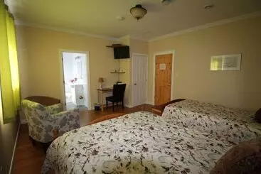 The Fiddle And The Sea Bed And Breakfast