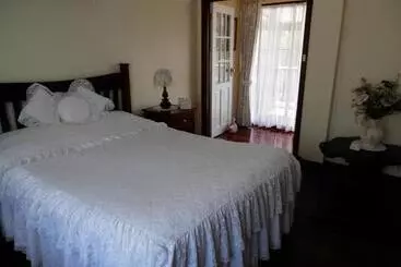 The Hideaway Luxury B&b Retreat