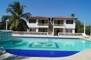 アパートホテル Condominio Punta Bolivar