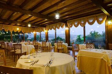 ホテル Foresteria Baglio Della Luna