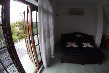 ホテル Grand Elite