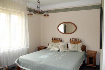 פנסיון Fogadó A Suttogóhoz