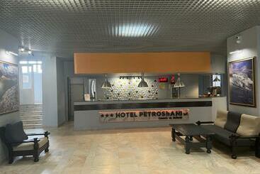 هتل Petroshani Srl