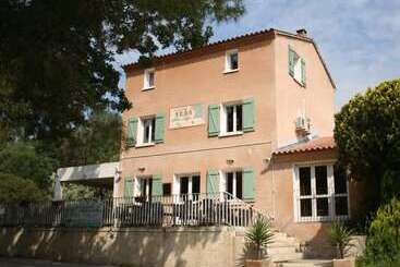 Pensionat Auberge De Tesa