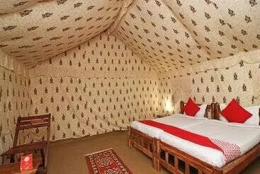 Hôtel Oyo 28028 Rishikul Sangam City