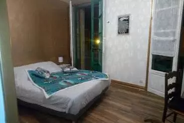 ペンション Madelon Iv