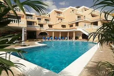 Huoneistohotelli Paradise Court Apart