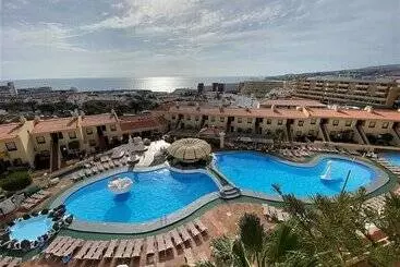 Huoneisto Laguna Park 1