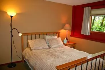 Mökkimajoitus 41sw   Sauna   Wifi   Fireplace   Sleeps 8