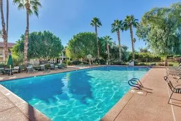 ホテル Pima Inn Suites At Talking Stick