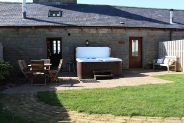 コテージ Tower Barn