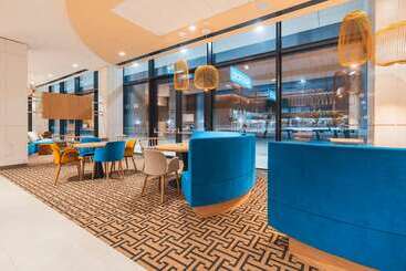 Отель Hampton By Hilton Warsaw Reduta