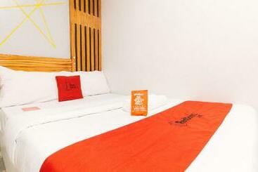 Hotel Reddoorz Near Quiapo Church Manila