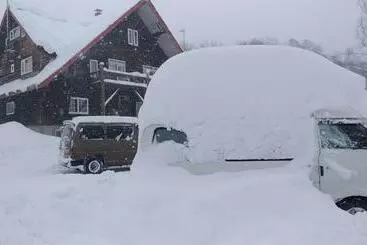 Pensione Niseko Higashiyama Guest House