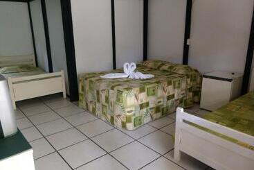 Herberge Pousada Morada Das Toninhas