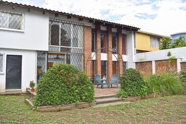 تختخواب و صبحانه Oh Espana!