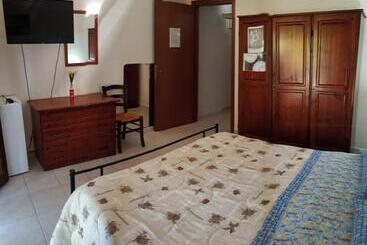 בית מלון כפרי Agriturismo Il Cipresso