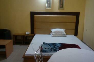 هتل Royal Park Residential