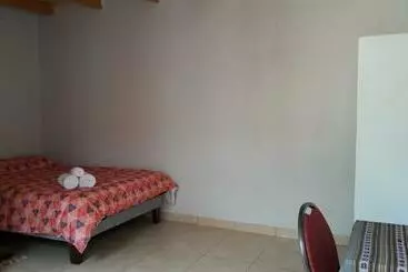 Majatalo Hostal Casa Flores