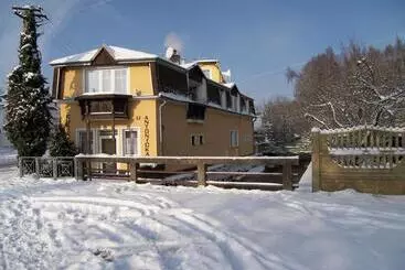 Majatalo Penzion U Antonickova Pramene