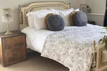 Bed & Breakfast No 22