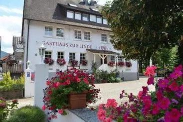 ホテル Gasthaus Zur Linde