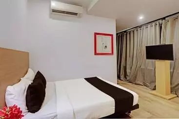 Hotel Oyo Townhouse 77018 Gangothri