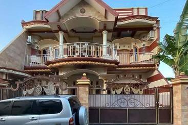 Otel Palace Syariah Homestay