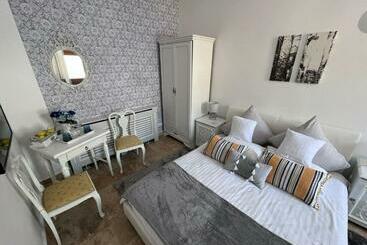 Пансион Eduard Central Weiss