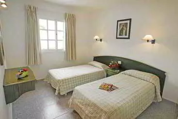 Bungalowy La Mirage Swingers Complex