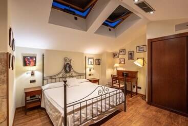 هتل Palacio De Pujadas By Mij