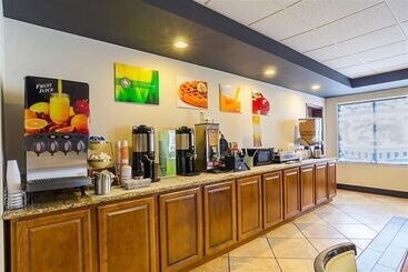 Отель Holiday Inn & Suites Richmond West End, An Ihg