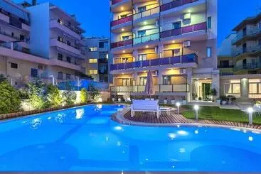 Leonidas Hotel & Apartments