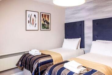 Mercure Warwickshire Walton Hall Hotel & Spa