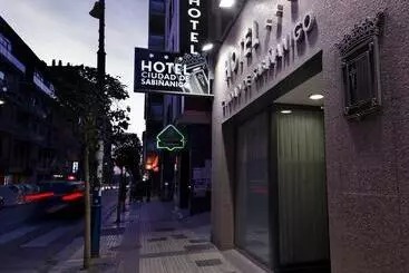 ホテル Ciudad de Sabiñánigo