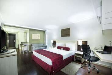 Hotel Comfort Suites Macaé