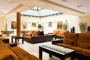 Отель Leflet Castilleja