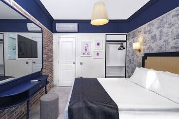 فندق Utopia Beach Club