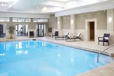 Hotel Pinestone Resort & Conference Centre