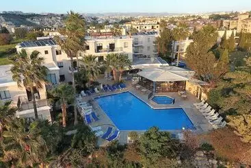 Hilltop Gardens Hotel Apartments