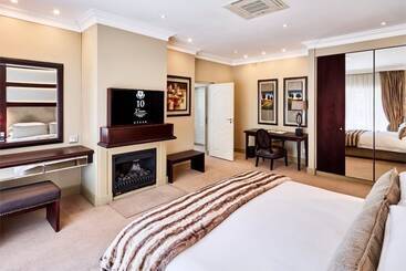 ホテル 10 2nd Avenue Houghton Estate By Dream Resorts