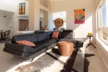 فندق Celtic Manor Boutique Guest House