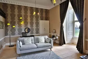 هتل Best Western Walworth Castle