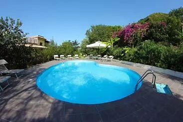 בית מלון כפרי Cannamele Resort